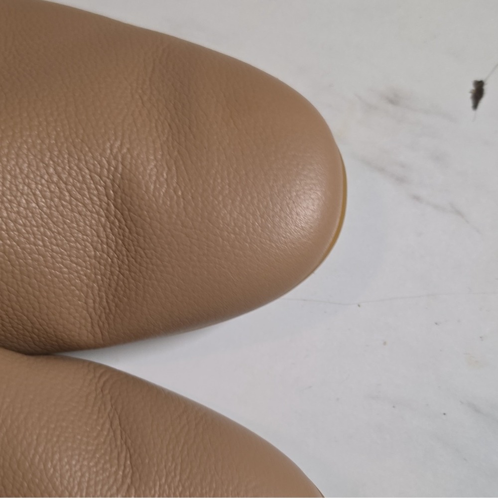 Everlane Women's Beige Slip-On Leather Flats Round Toe Lightweight Comfort 9 - Picture 6 of 7